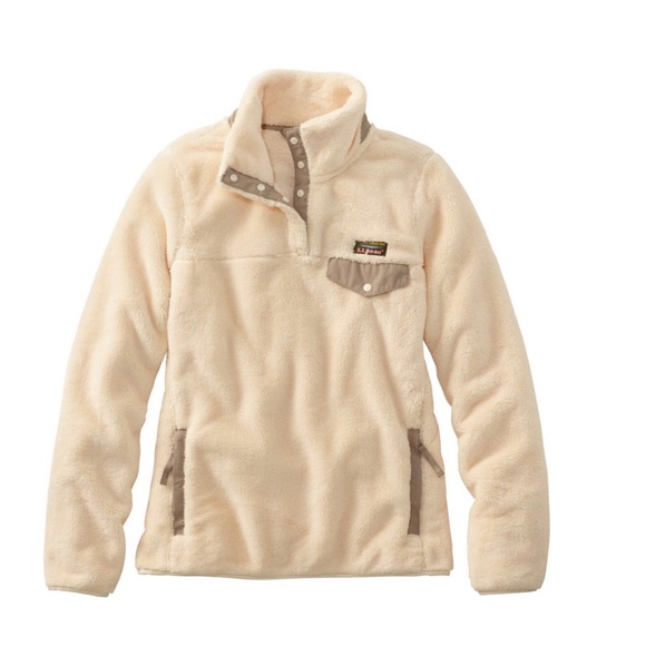 L.L. Bean Plush Quarter Button - Picture 2 of 6